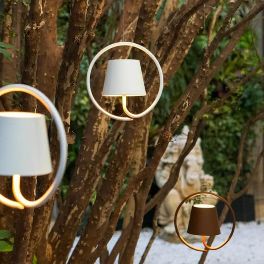 VitaForm – Suspension design aux courbes organiques