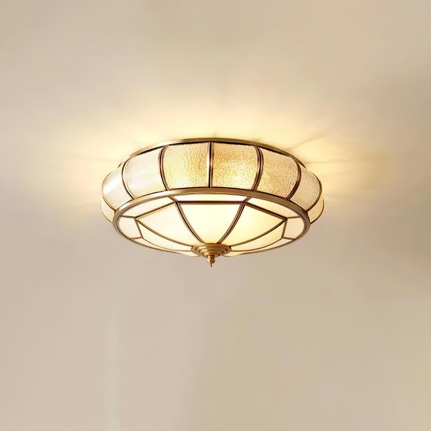 Lucien – Plafonnier rond en verre structuré : Classique rencontre élégant