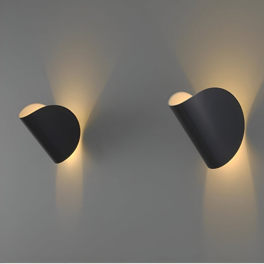Arcuno – Applique murale en métal orientable
