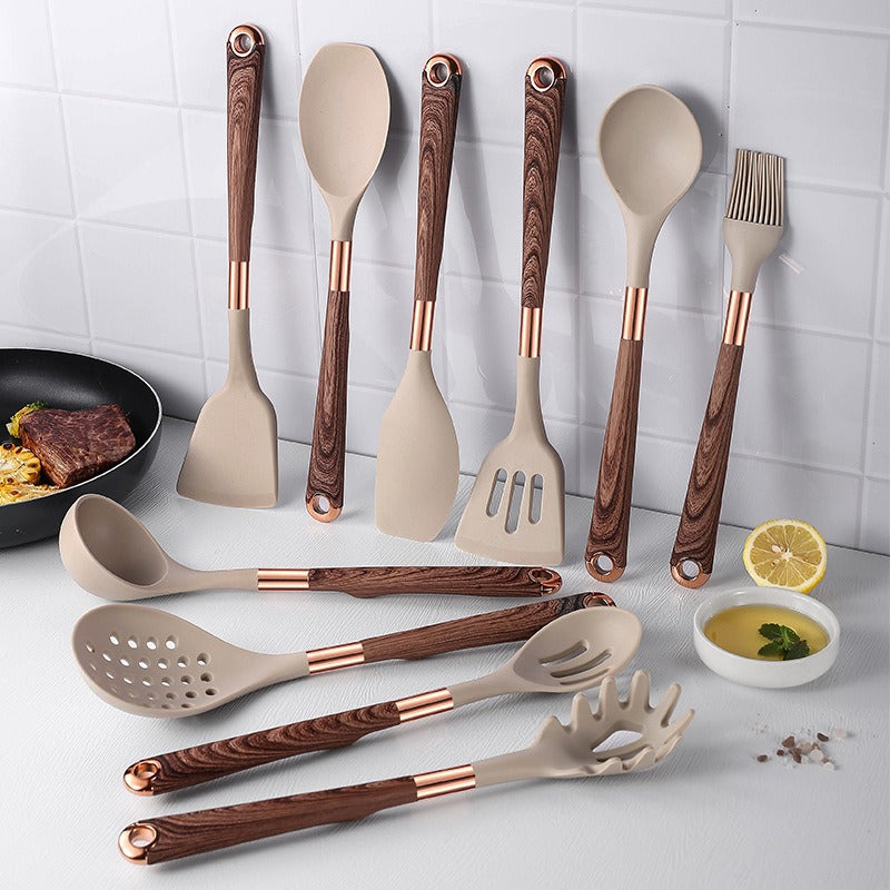 Liora – Set de cuisine en silicone avec poignée en bois et support