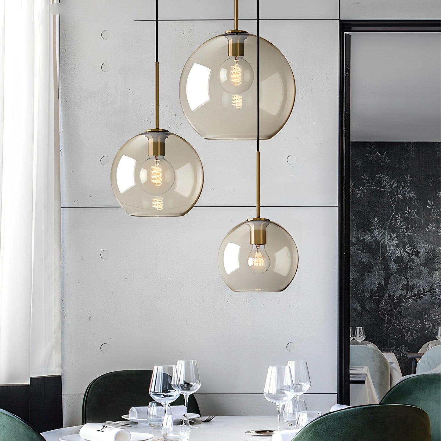 Isadora – Suspension en Verre Cognac au Style Moderne