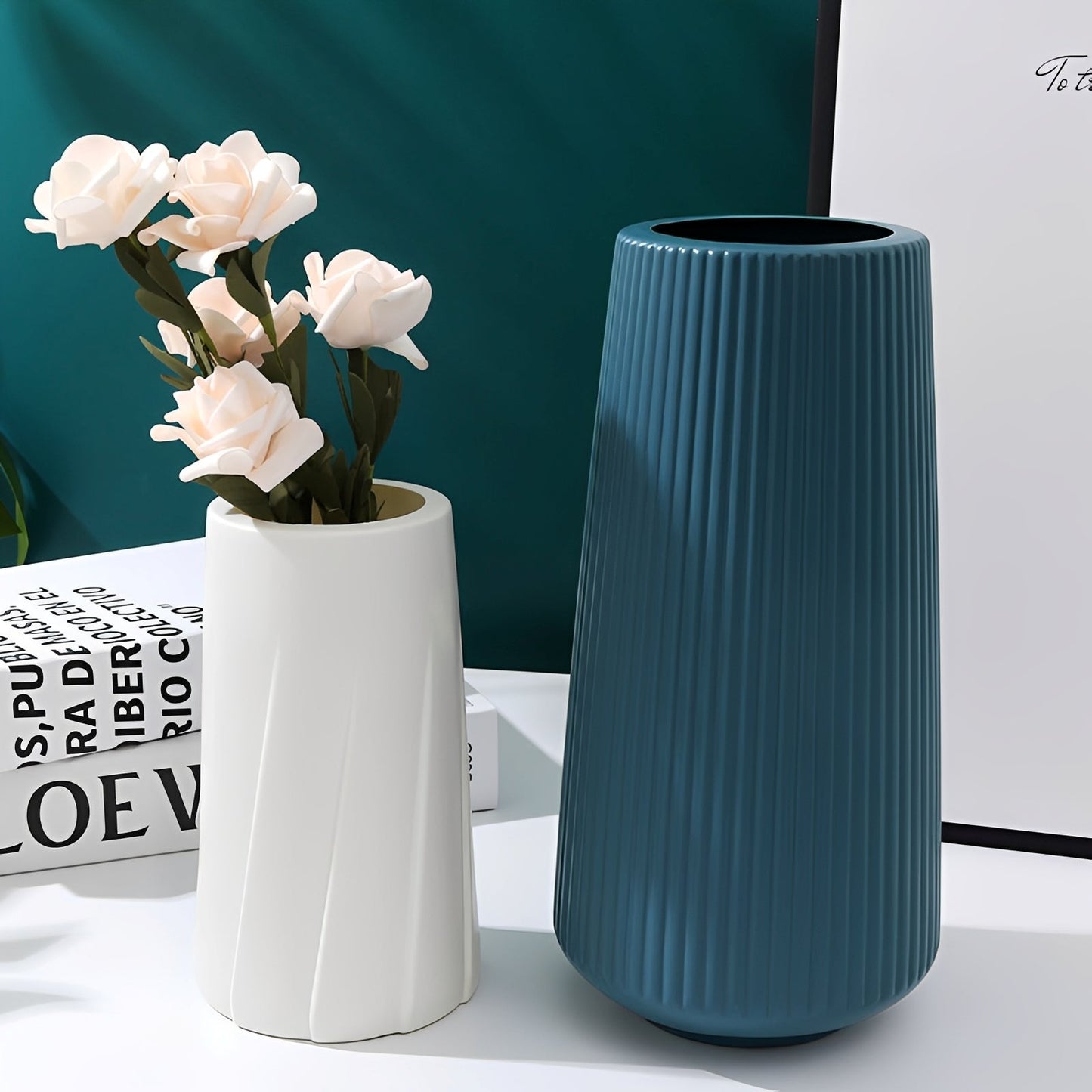 Celeste – Vase à pétales en minimalisme moderne