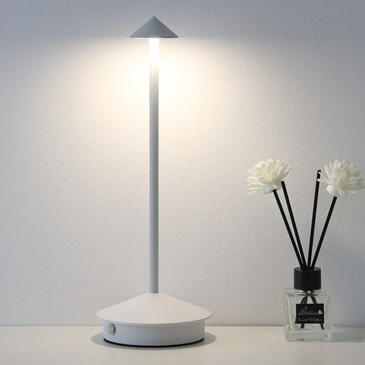 Noelle – Lampe de Table LED Moderne