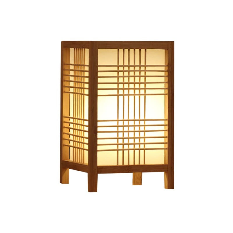 Hikari – Lampe de table en colonnes de bois japonaises