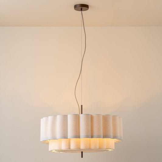 Emily – Lustre français