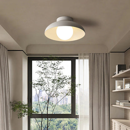 Nila – Lampe Minimaliste en Métal