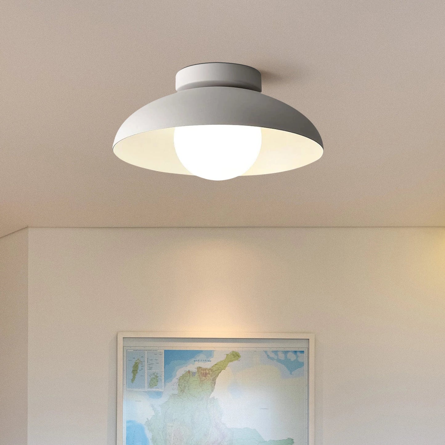 Nila – Lampe Minimaliste en Métal