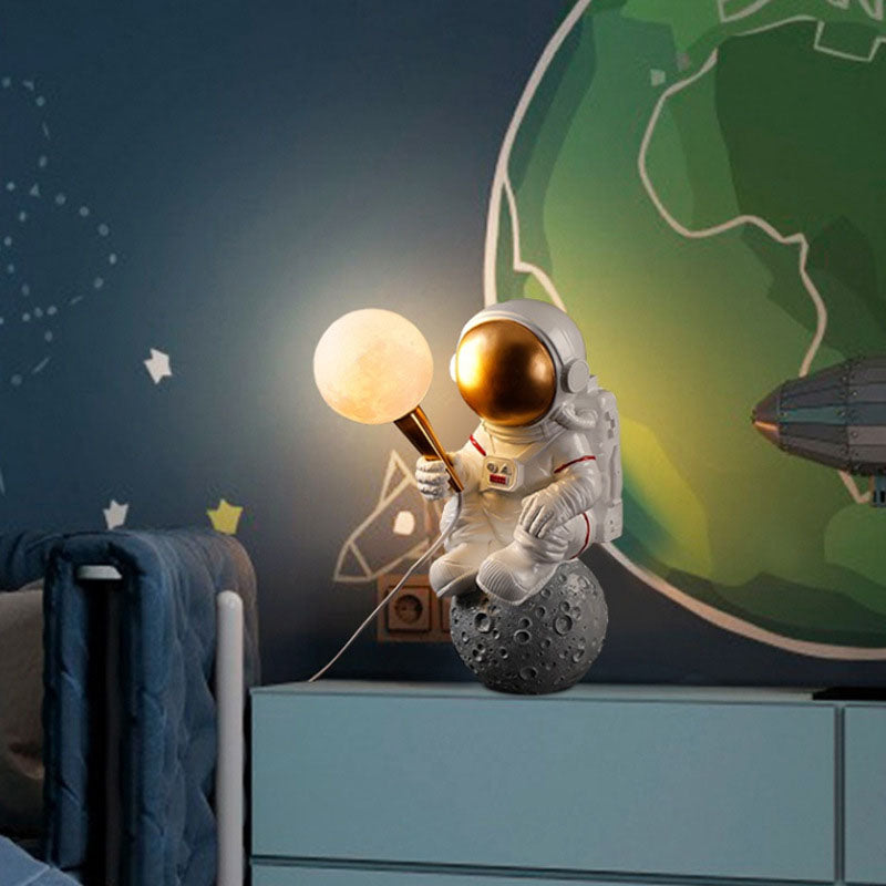 Astra – Lampe de table astronautes debout