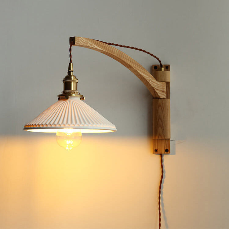 AuraNord – Applique scandinave en verre et noyer