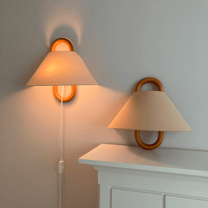 Aurelia – Lampe Murale LED en Bois de Hêtre
