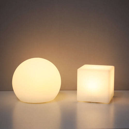 Solara – Lampe de Nuit LED Géométrique Moderne