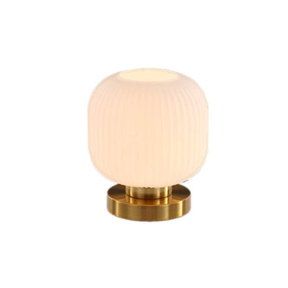 Nerida – Lampe de Table Ovale en Verre Nordique