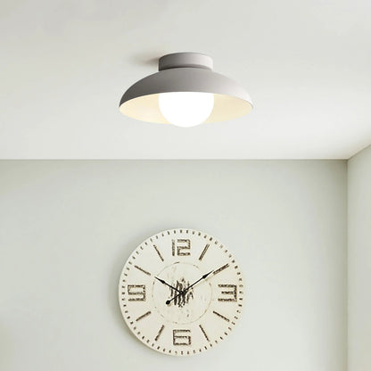 Nila – Lampe Minimaliste en Métal