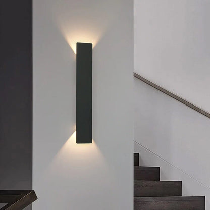 Laine – Moderne Wandlampe