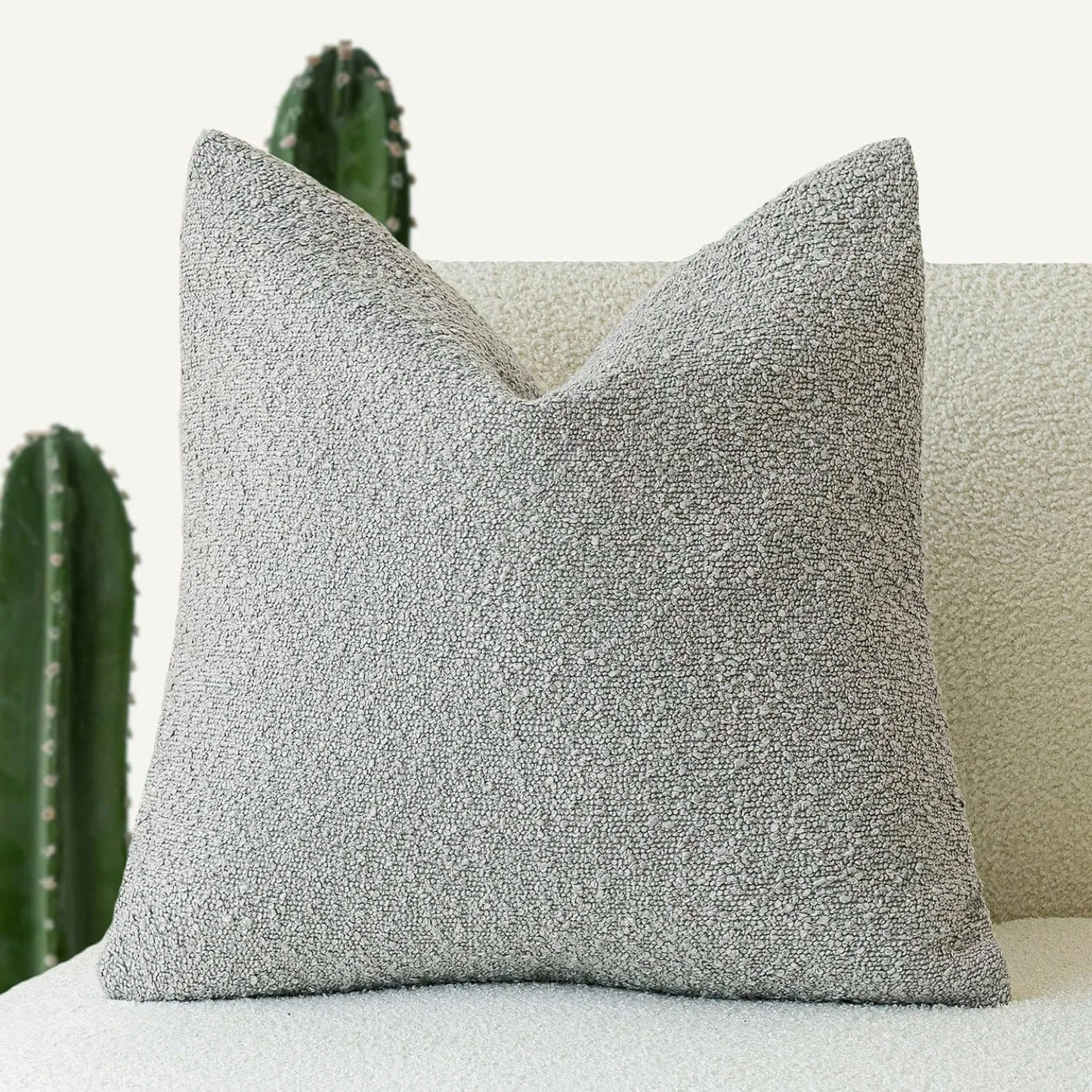 Mira – Douces Housses de Coussin Bouclé