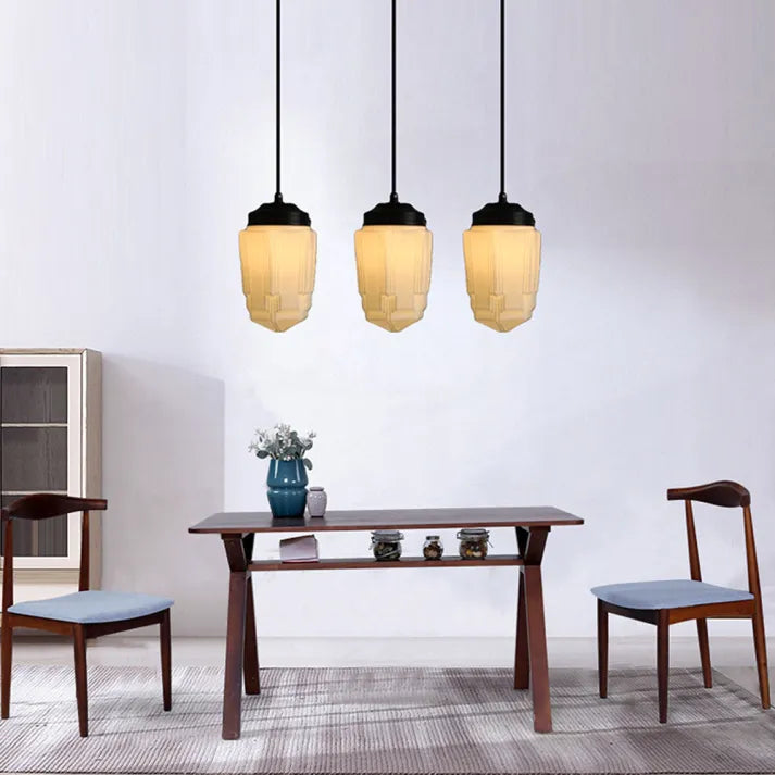 ÉclatVerre – Suspension vintage en verre sculpté au design géométrique