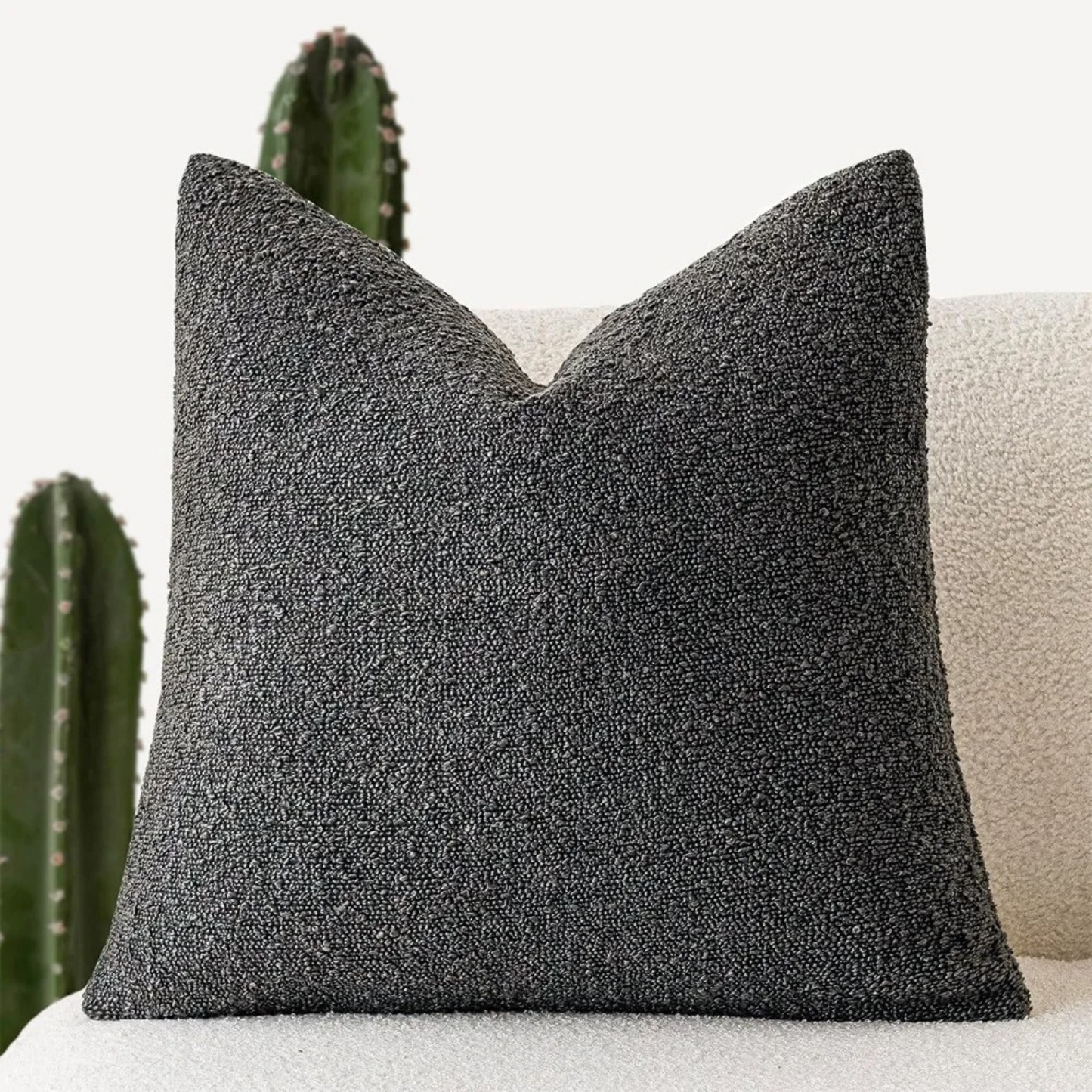 Mira – Douces Housses de Coussin Bouclé