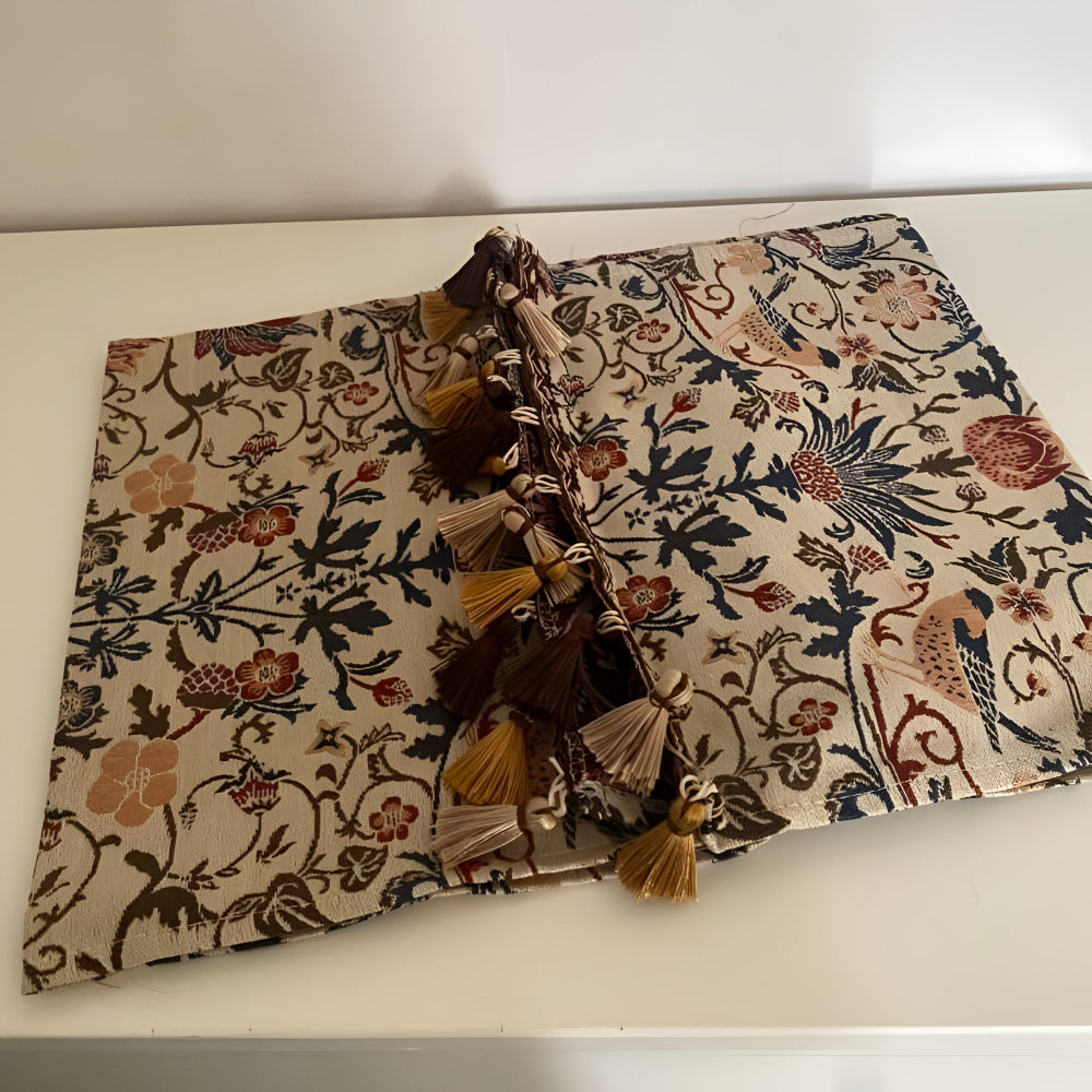Hazel – Chemin de table à carreaux