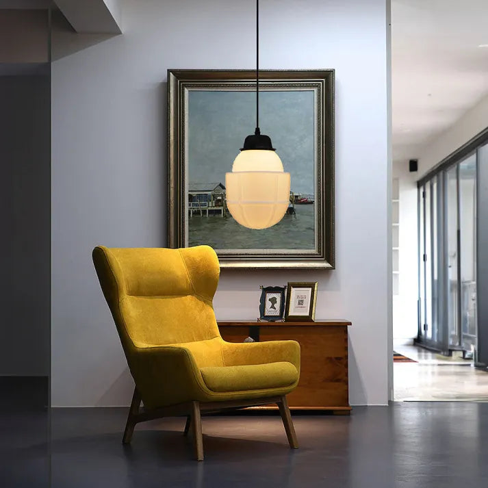 ÉclatVerre – Suspension vintage en verre sculpté au design géométrique