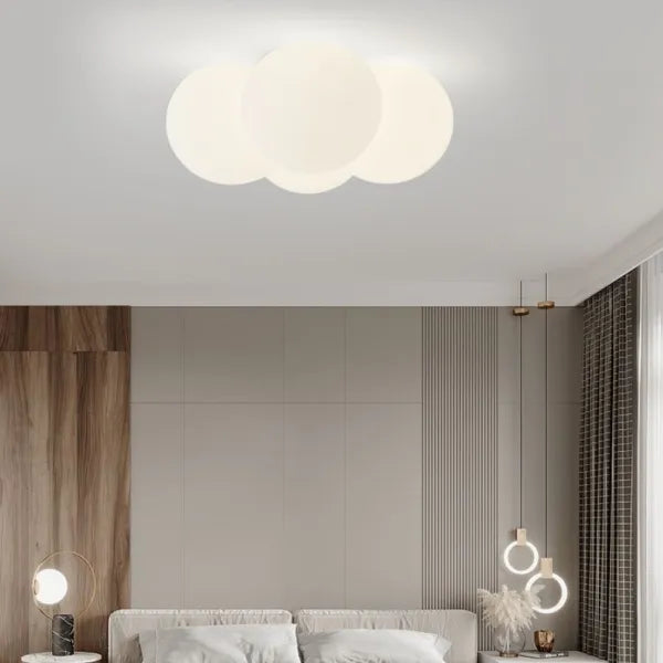NuageLumière – Plafonnier flottant au design vaporeux