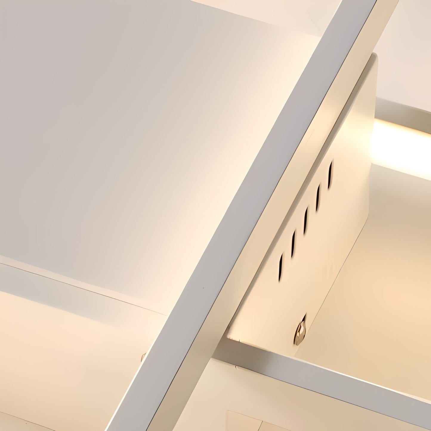 Avelin – Plafonnier LED moderne et luxueux