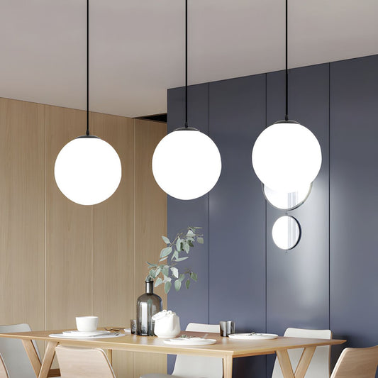 Giro – Élégante Forme Sphérique Suspension