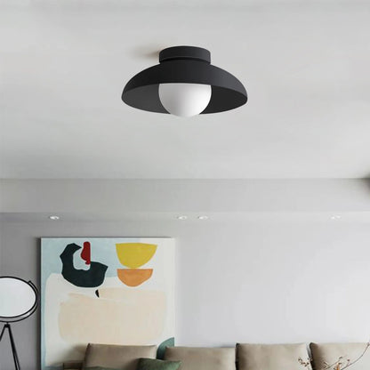 Nila – Lampe Minimaliste en Métal