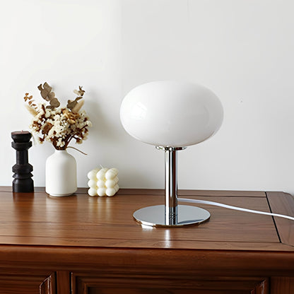 Evelyn – Lampe de table vintage en verre crème