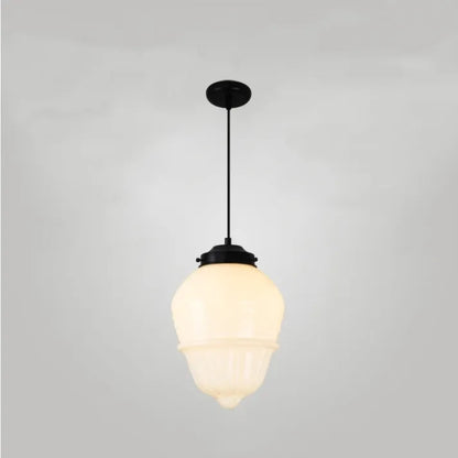 ÉclatVerre – Suspension vintage en verre sculpté au design géométrique