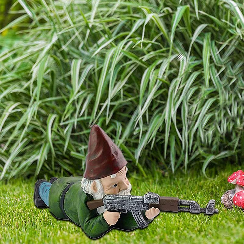 Nain de jardin camouflage avec casque – Le commandant du jardin