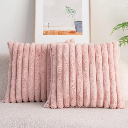 Zlina – Housse de coussin en peluche avec motif rayé