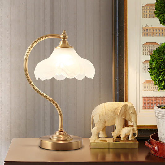 Maribel – Lampe de table vintage en laiton et verre en forme de fleur