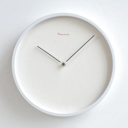Freja – Horloge murale moderne