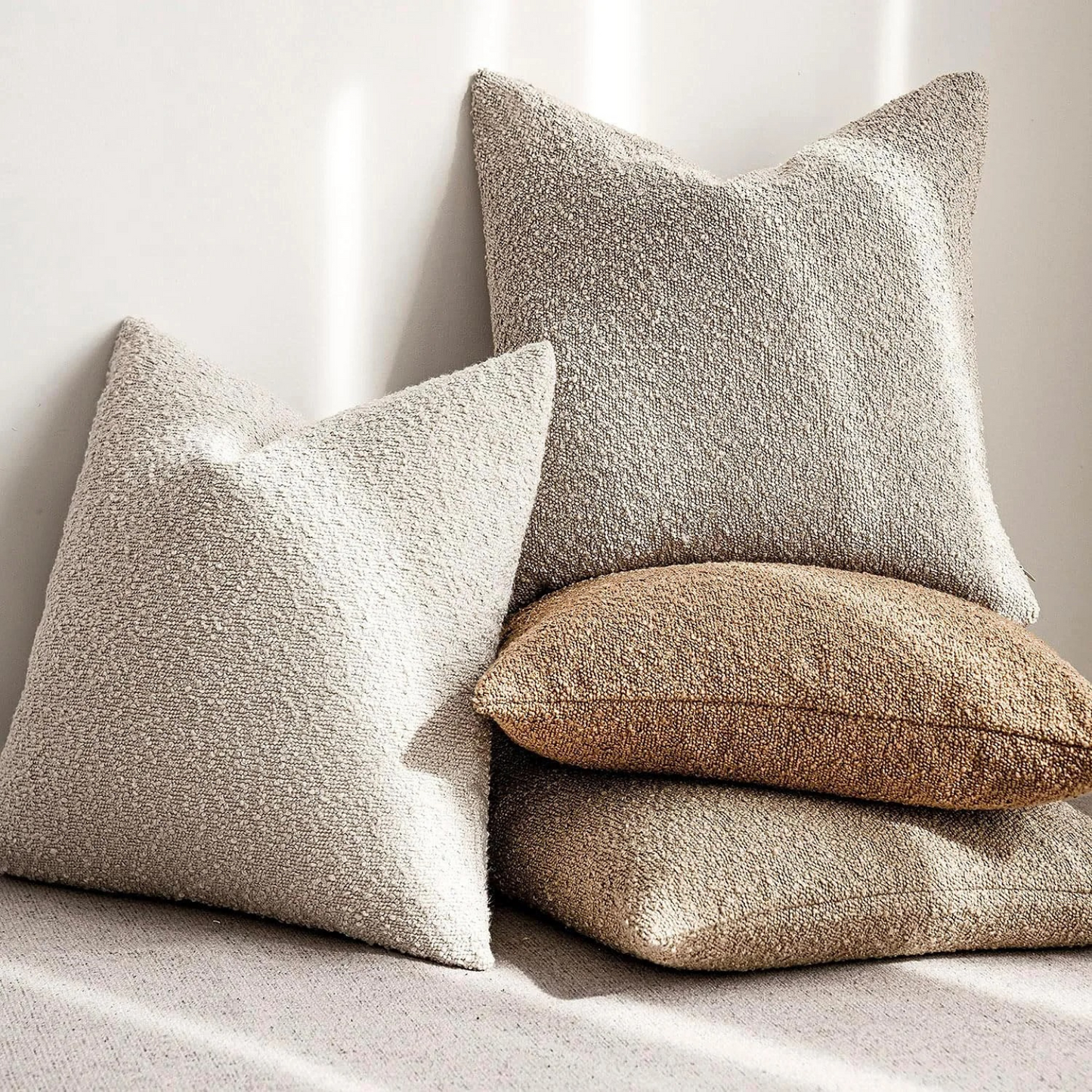 Mira – Douces Housses de Coussin Bouclé