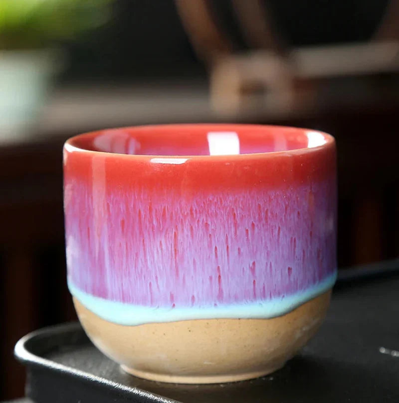 Tasse en céramique à glaçure arc-en-ciel – Pour des matins hauts en couleur