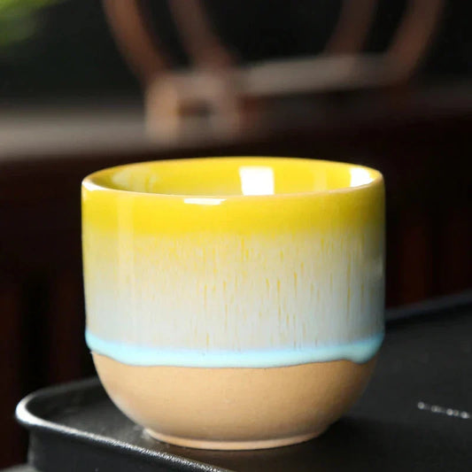 Tasse en céramique à glaçure arc-en-ciel – Pour des matins hauts en couleur