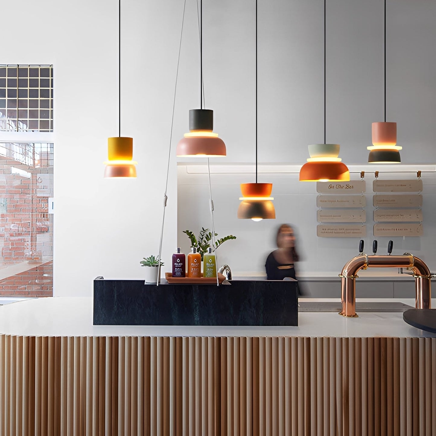 Vera – Simple et élégante lampe à trois lumières