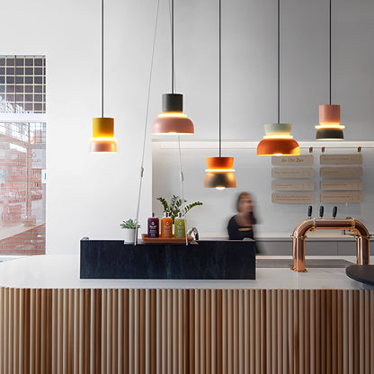 Vera – Simple et élégante lampe à trois lumières