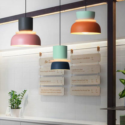 Lampe suspendue LED moderne et colorée