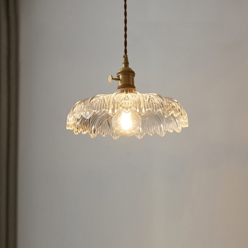 Freja – Suspension en verre ondulé en cuivre
