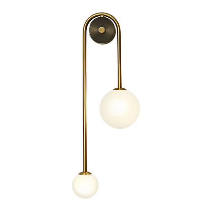 Selene – Applique en laiton avec verre opale