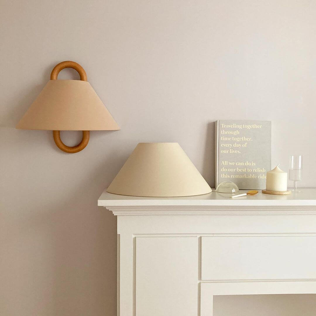 Aurelia – Lampe Murale LED en Bois de Hêtre