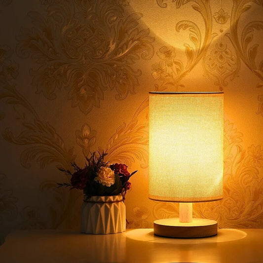 Lunora – Lampe de chevet en bois massif