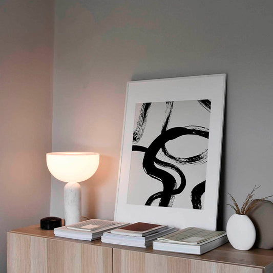 Raja – Lampe de table noble avec pied en marbre et design élégant