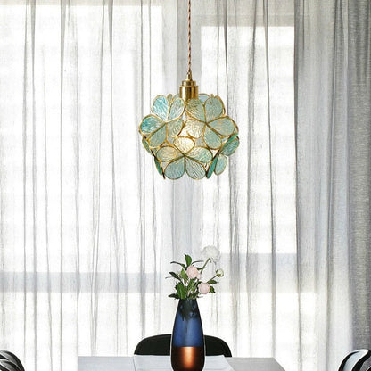 FleurVerre – Suspension florale en verre soufflé délicat