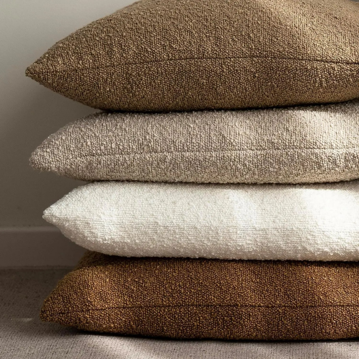 Mira – Douces Housses de Coussin Bouclé