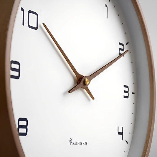 Nordik – Horloge murale silencieuse en bois massif