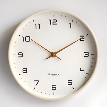 Nordik – Horloge murale silencieuse en bois massif