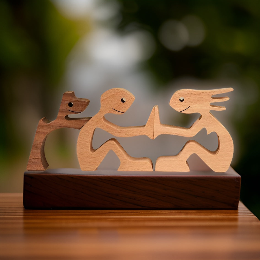 Aelix – Figurine en bois fait main