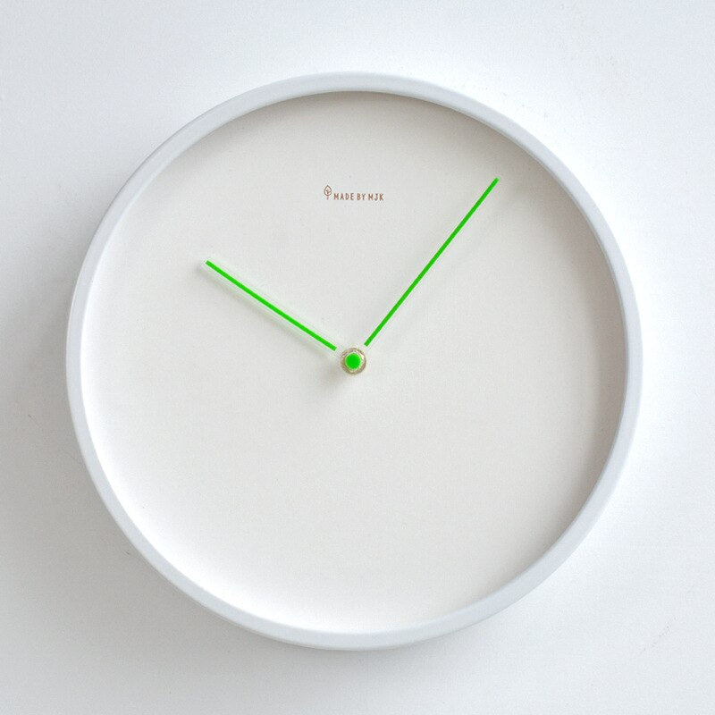 Freja – Horloge murale moderne